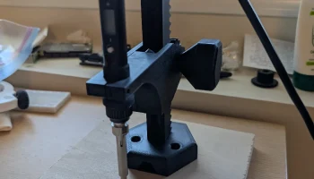 Пресс для термофиксации, полностью напечатанный на 3D-при... 2