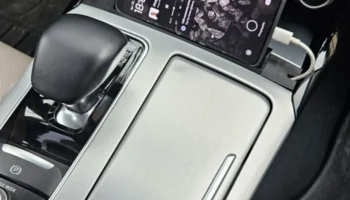 Крепление для телефона Kia Stinger шириной 166 мм и глуби...