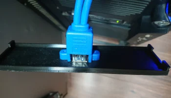 Крышка передней панели компьютерного корпуса Antec P180..... 1