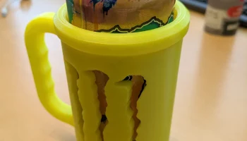 Monster Energy Drink банка с держателем для кружки.........