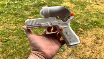 AceXR VR - FCU и телефон, вдохновленные Glock 17 Gen 5... AceXR VR - FCU и телефон, вдохновленные Glock 17 Gen 5...