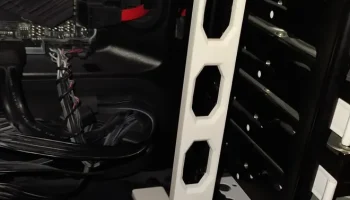 Поддержка видеокарты в корпусе от Fractal Design...... 2