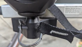 Стопорный штифт колеса Thule Coaster XT Стопорный штифт колеса Thule Coaster XT