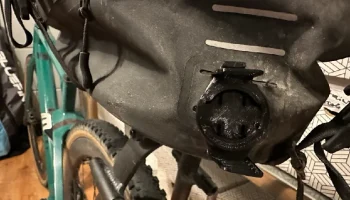 Garmin VariaMount для заднего аэропакета 2