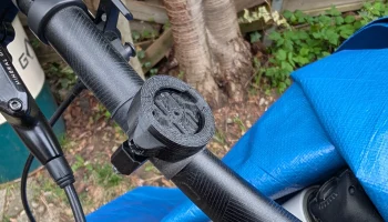 Четвертьповоротное крепление Garmin для велосипедного рул...