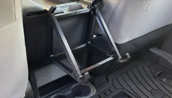 Консольный держатель для планшета Toyota Sienna............ 3