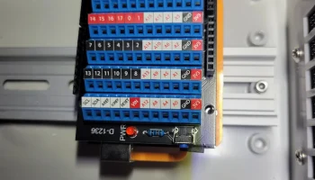 Крепление Arduino Mega DIN повернуто на 90 градусов........ 1