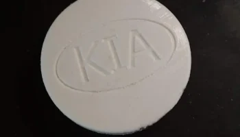 открытая крышка для легкого диска KIA VENGA............