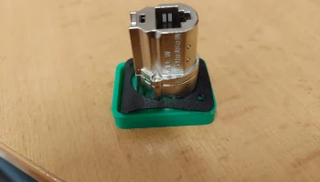 Крышка типа Neutrik SCD-W 5